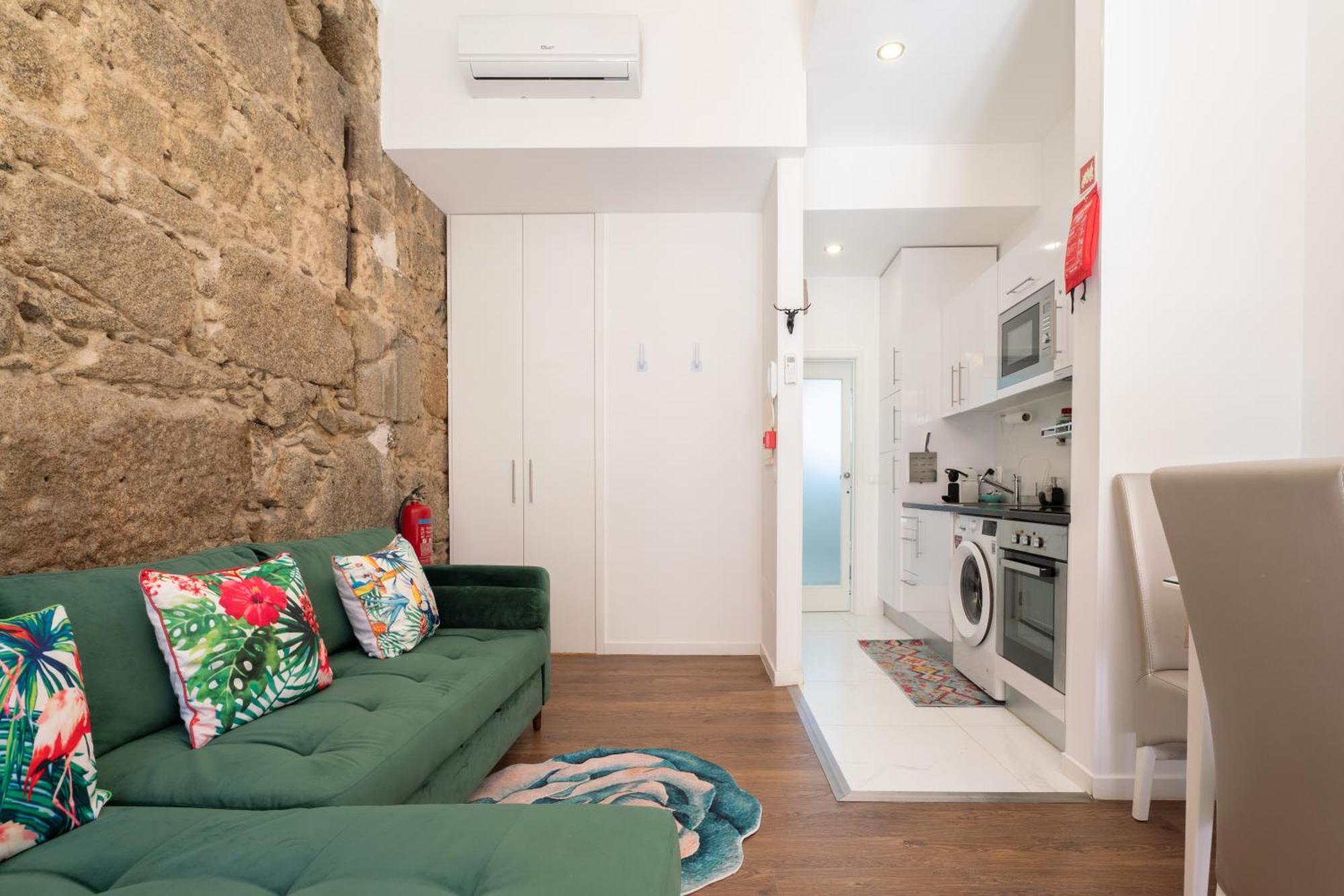Central Cozy Stay 2 Ac Near Metro 포르투 외부 사진