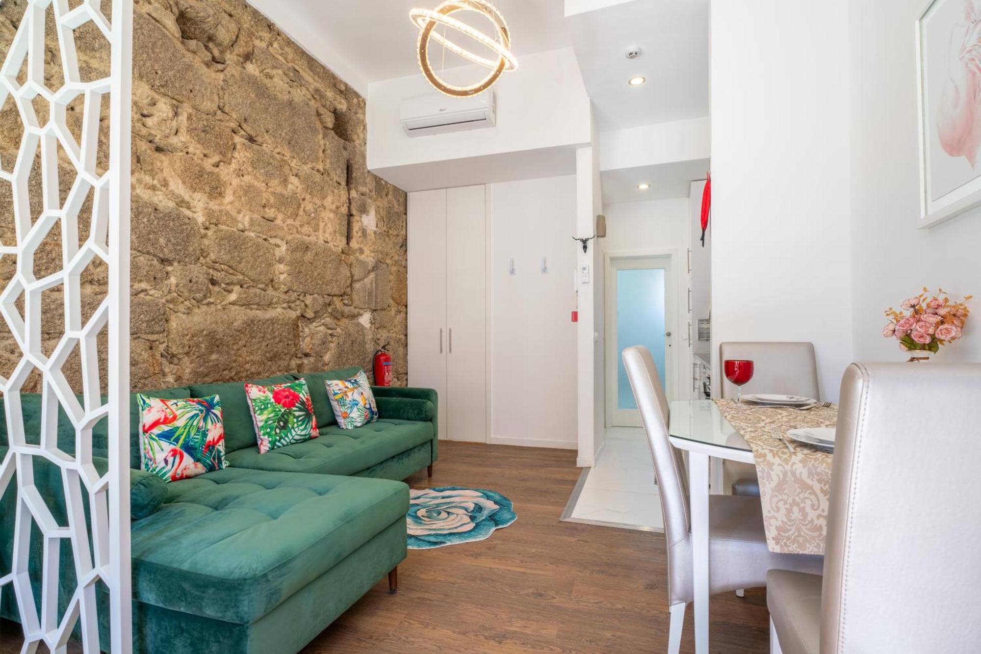 Central Cozy Stay 2 Ac Near Metro 포르투 외부 사진