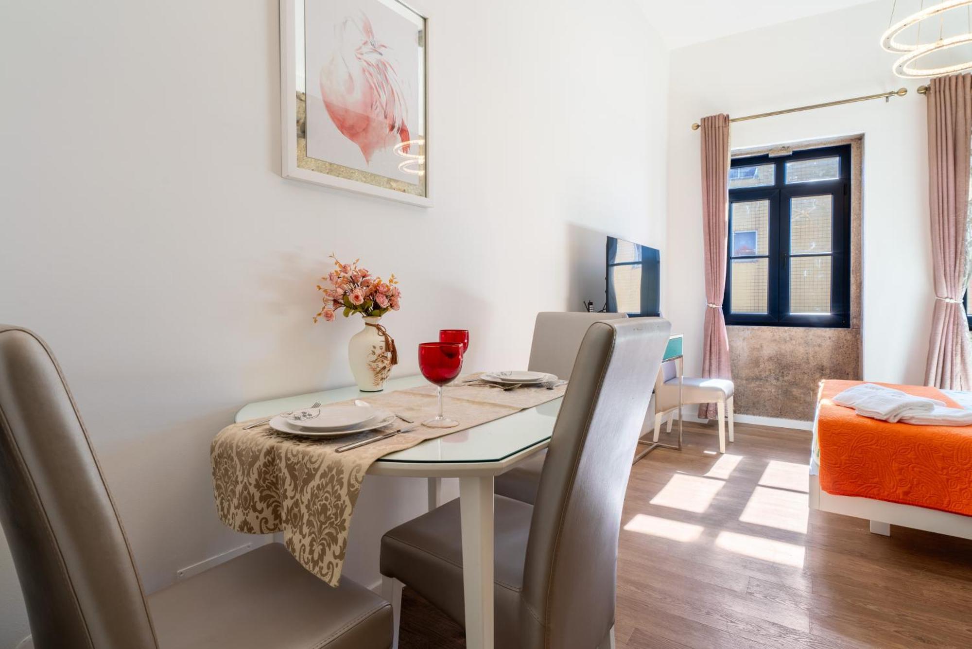 Central Cozy Stay 2 Ac Near Metro 포르투 외부 사진