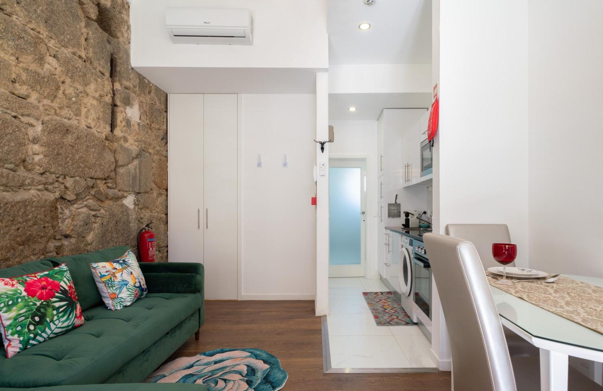 Central Cozy Stay 2 Ac Near Metro 포르투 외부 사진