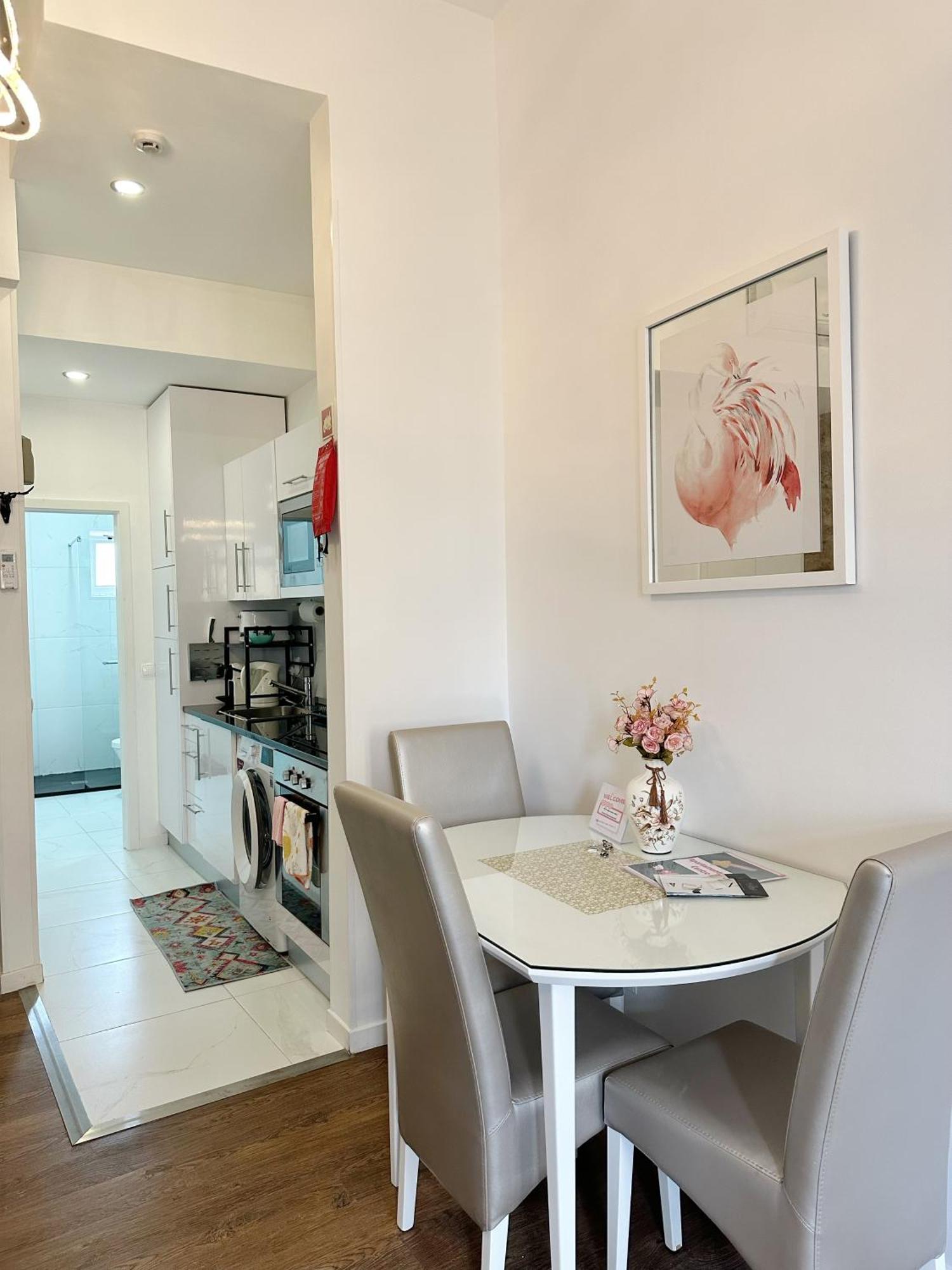 Central Cozy Stay 2 Ac Near Metro 포르투 외부 사진